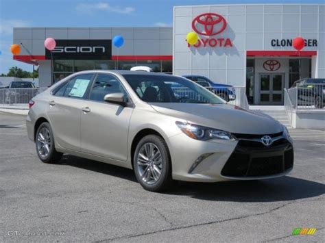 2017 Creme Brulee Mica Toyota Camry Se 114781642 Car