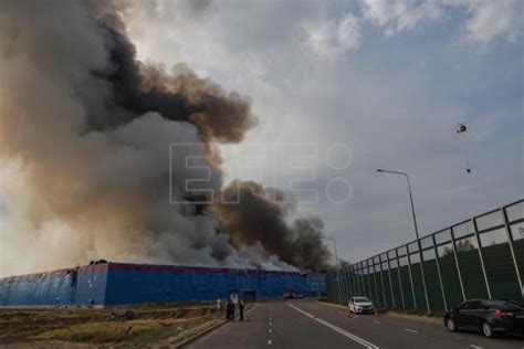 RUSIA INCENDIO Al Menos 11 Heridos En Un Aparatoso Incendio En Un