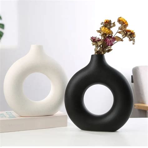 Ceramic Vase Round Hollow Donut Flower Pot Nordic Style Vase Home Living Room Decoration Bedroom