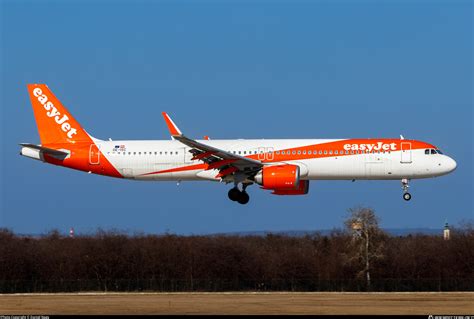 OE ISC EasyJet Europe Airbus A321 251NX Photo By Daniel Nagy ID