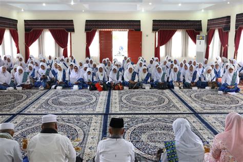 Ketua Tppkk Tapsel Ajak Jama Ah Bkmt Jadikan Alquran Sebagai Landasan