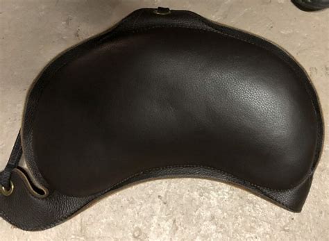 1137 Leather Saddle Shrinker The Trainers Loft