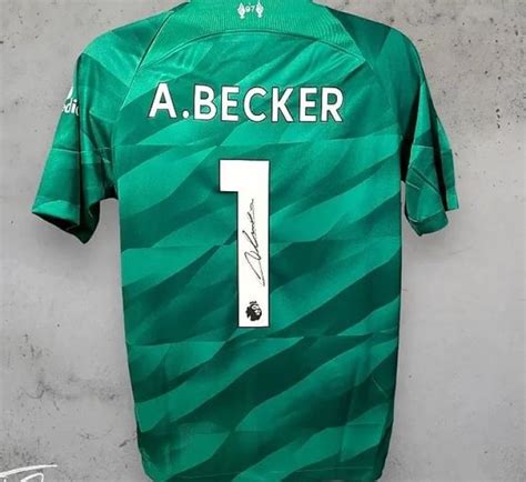 Maglia Del Liverpool 202324 Firmata E Incorniciata Da Alisson Becker