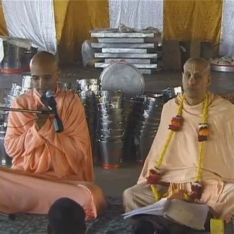 Stream Glorification Of Hh Bhakti Rasamrita Swami Chowpatty