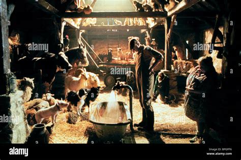 James Cromwell Babe JAMES CROMWELL BABE PIG IN THE CITY Stock Photo