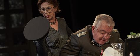 Афиша театров 2020–2021 в Москве: купить билеты в театр онлайн – Яндекс ...