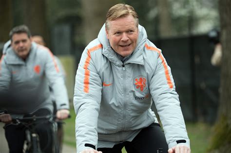 Oficial Ronald Koeman Este Noul Antrenor Al Echipei Fc Barcelona