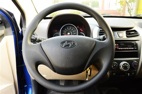 HYUNDAI EON 2015 0 KMS