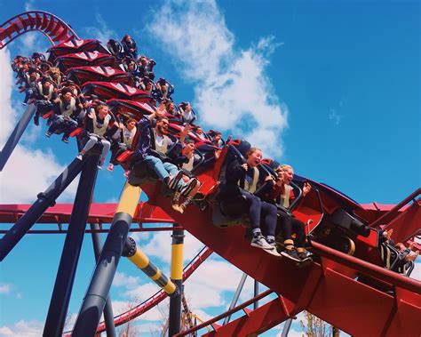 Six Flags Great America - Trip Report (10 May 19) : r/rollercoasters