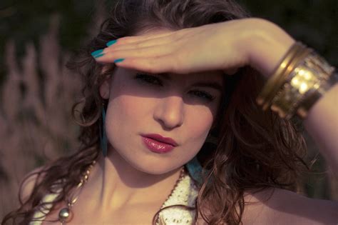 Hire Italian Singer International Italian Vocalist Book Female