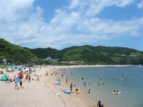 山口県のおすすめのビーチ・海水浴場【2024年版】 期間やイベント、海の家の軒数など情報満載｜まっぷるウェブ