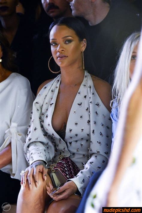 Rihanna So Beautiful Nude Leaked Porn Photo Nudepicshd