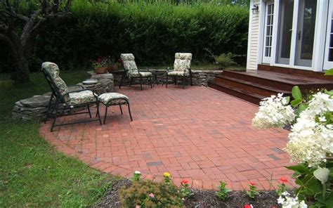 Excellent Ideas To Beautify Your Patio With Bricks