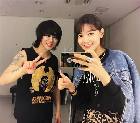 Check Out Snsd Sooyoungs Photo With Yoon Do Hyun Wonderful Generation