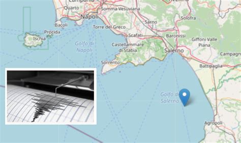 Terremoto In Campania Trema La Terra Al Largo Del Golfo La Scossa