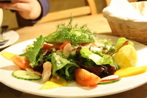 Pitadas Colheradas Salada Fresca De Camar O Manga E Abacate