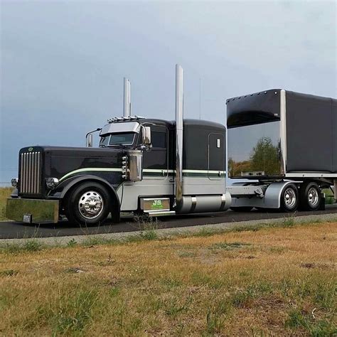 Peterbilt Custom Ex With Matchin Flat Custom Trucks Trucks Big