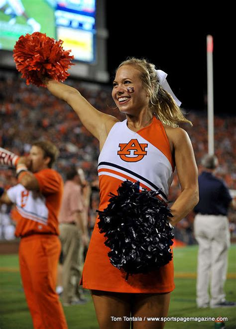 Gallery Ncaa Cheerleading Gameday With The Auburn Cheerleading Team