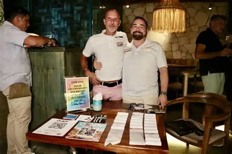 Con Ctate Y Socializa En El Gay Mixer De Pv