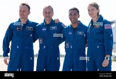 Esa European Space Agency Astronaut Matthias Maurer Left And Nasa Astronauts Tom Marshburn