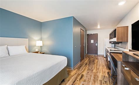 Extended Stay Hotel In Davenport Ia Woodspring Suites Davenport Quad Cities