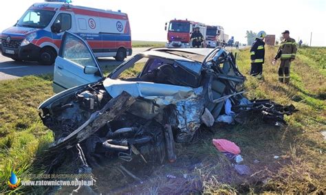 Wypadek Na Trasie Grodk W Nysa Jedna Osoba W Ci Kim Stanie Zabrana