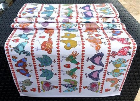 Chicken table runner colorful table runner Hen Table Appliqué Quilts