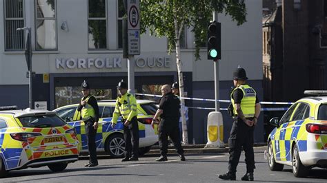 Drei Leichen Im Zentrum Von Nottingham Verd Chtiger Festgenommen