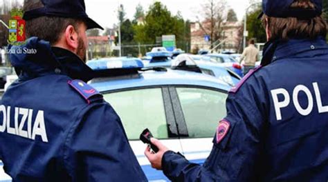 Perugia Strage In Famiglia In Un Casolare Trovati Morti Padre Madre