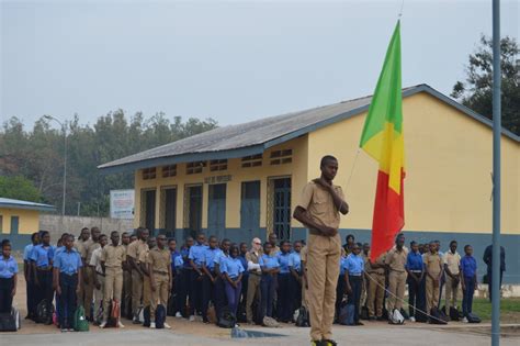 Rentr E Scolaire L Ves Et Enseignants Ont R Pondu Au