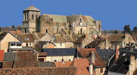 Saint Yrieix La Perche Petite Ville De La France Guide Voyage