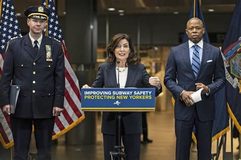 Gov Kathy Hochul Sends National Guard Members Into New York Subways To Fight Crime Thehiu