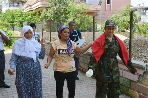 Down Sendromlu Mehmet In Askerlik Hayali Ger Ek Oldu Haberler