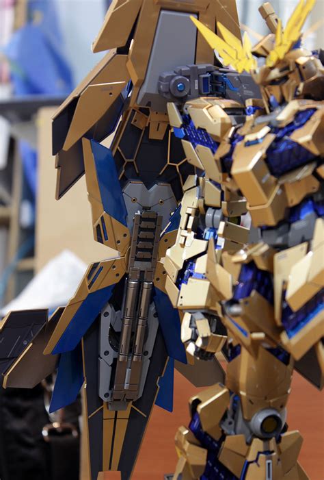 GUNDAM GUY: PG 1/60 Unicorn Gundam 03 Phenex - Customized Build