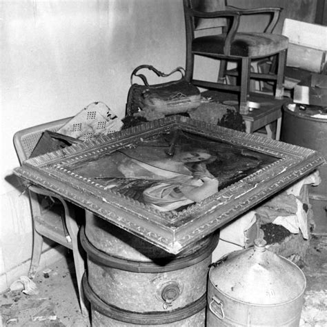 13 Photos Inside The Führerbunker Adolf Hitlers Final Hideout