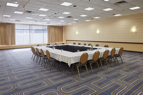 Doubletree By Hilton Bloomington-Minneapolis South