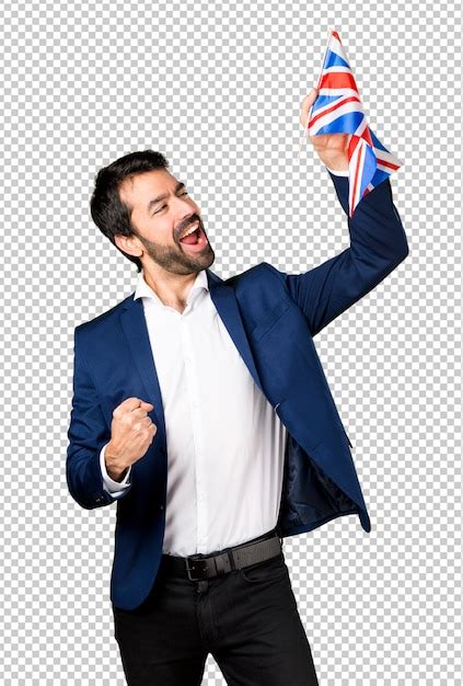 Homem Bonito Segurando Uma Bandeira Do Reino Unido Psd Premium