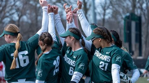 MSU softball splits conference opening doubleheader with Wisconsin ...