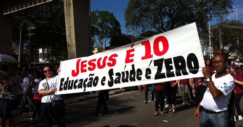 Sp Marcha Para Jesus Incorpora Temas De Protestos E Re Ne Multid O