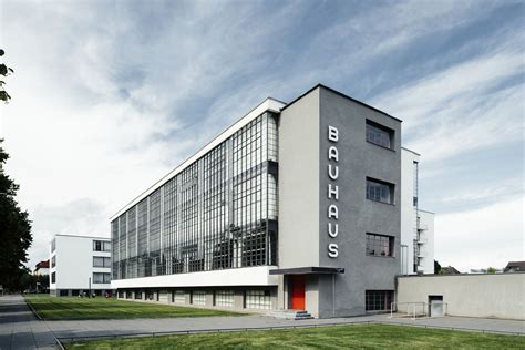 Bauhaus School of Design | MONTECRISTO