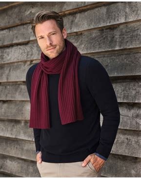 Merlot | Mens Cashmere Ribbed Scarf | Pure Collection