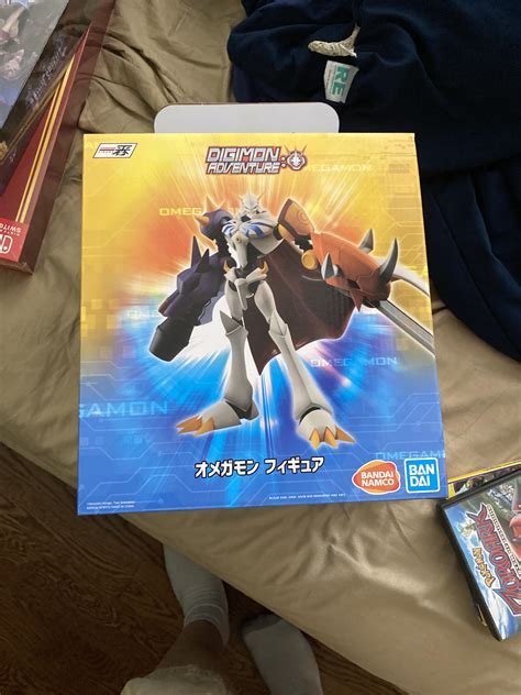 Got my omnimon figure in today. Wargreymon is close behind him. : r/digimon