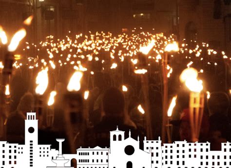 Oggi alle 18 la fiaccolata di sostegno alla democrazia libertà e