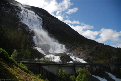 Langfoss Waterfall (Norway) – Just photos