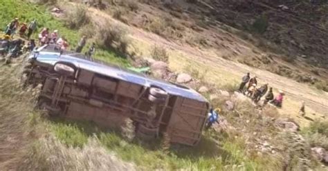 Accidente En Cusco Un Fallecido Y 30 Heridos Tras Vuelco De Bus En La