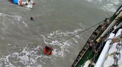 ANI On Twitter Indian Coast Guard ICG Saved 17 More Bangladeshi