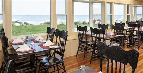 Waterfront Dining & Restaurants - Where to Eat - Rhode Island