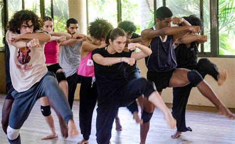 Estreno mundial hoy de Danza Contemporánea de Cuba CMBQ Radio