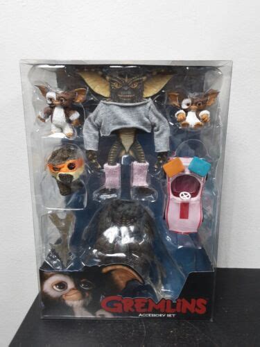 NECA Accessories 1984 Gremlins Movie Accessory Pack Figure Set NEW