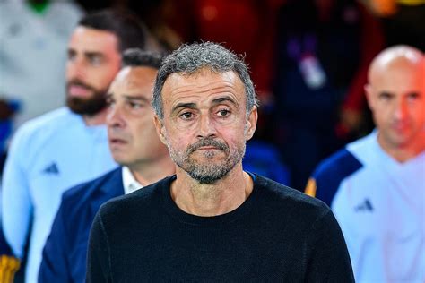 Foot PSG Luis Enrique n a pas signé il est déjà agressé Foot 01